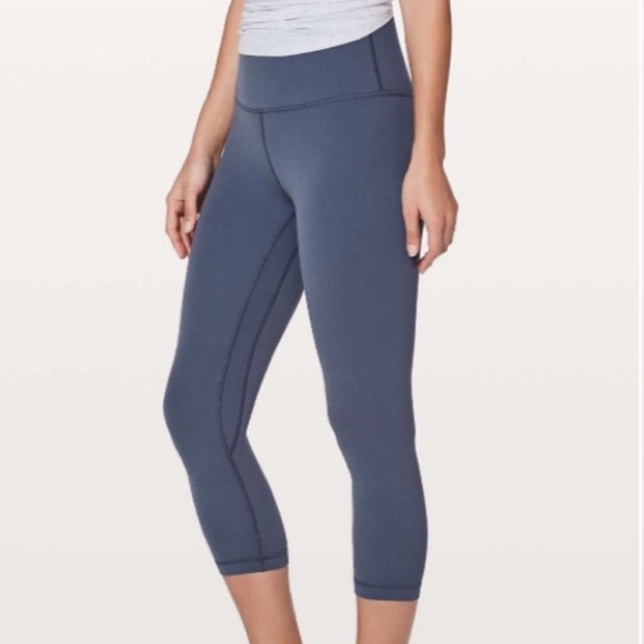 Lululemon Align Crop 21’ Dazed Size 6 - Picture 1 of 5